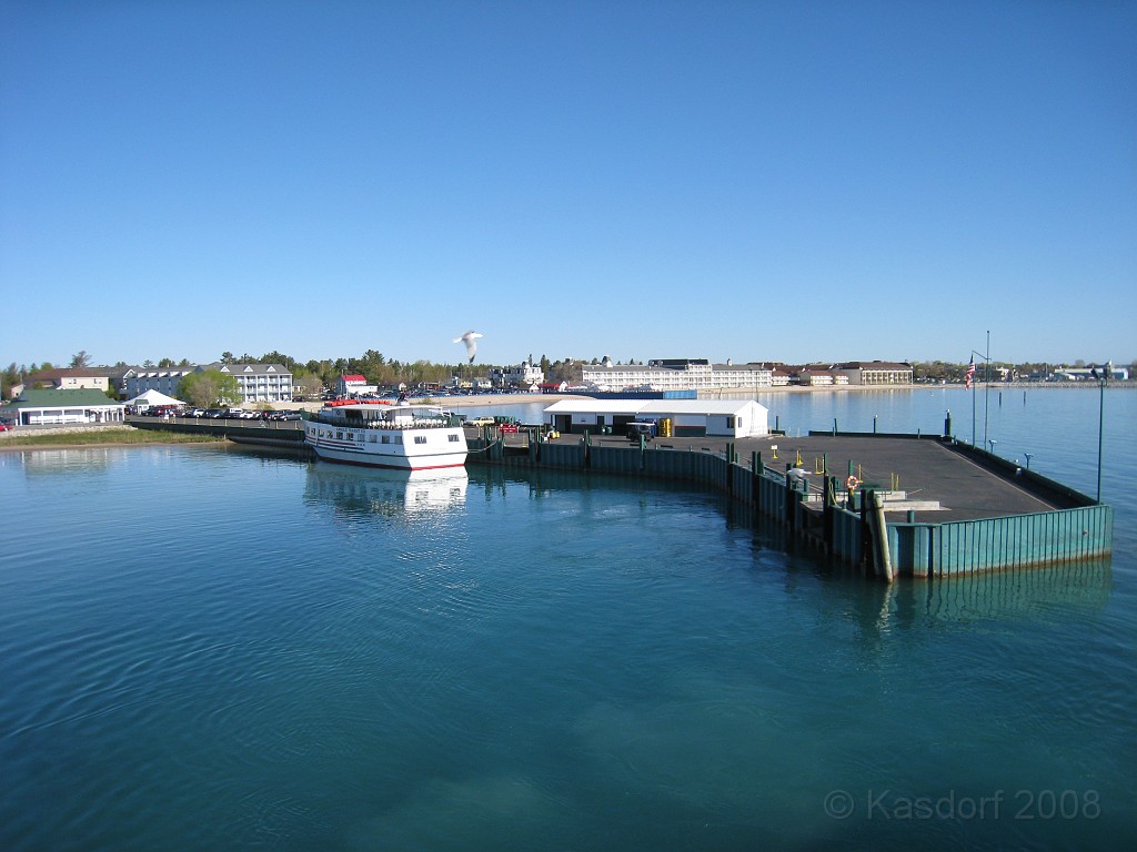 Mackinaw Island Area May 2008 0115.jpg - The ferry boat backing out of the slip heading to Mackinaw Island.